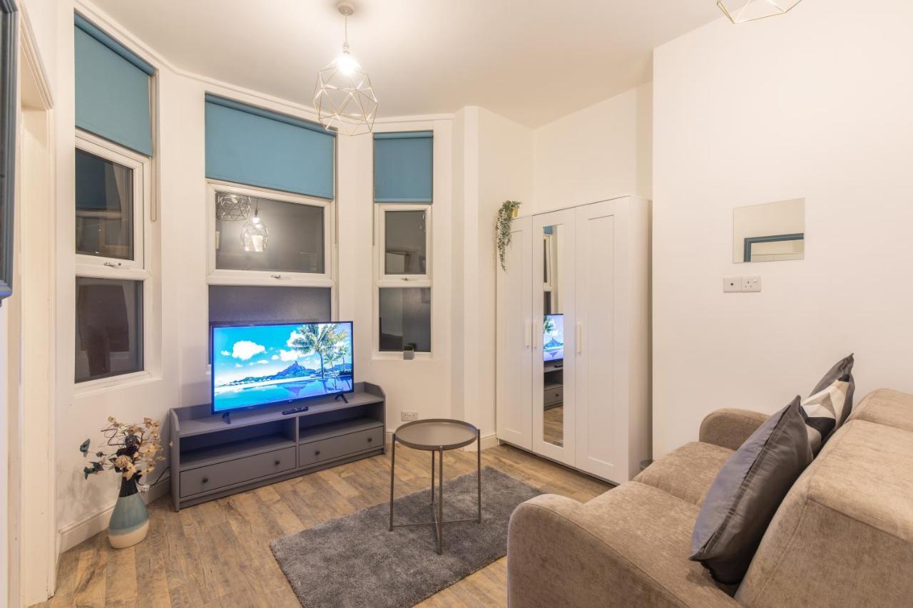 Cosy Modern Apartment, Grand Victorian Building, 5 Mins To Coventry City Centre Luaran gambar